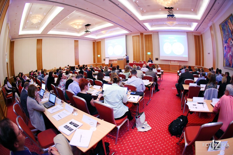 ECDC and WHO European Regional Influenza surveillance meeting. 2012. Warszawa. Obsługa fotograficzna konferencji. 80